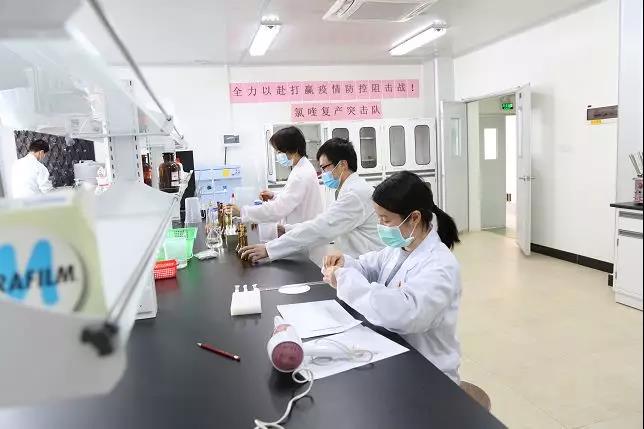 【初心如磐，使命在肩】我为药品研发昼夜攻关，你为抗疫增援远走湖北