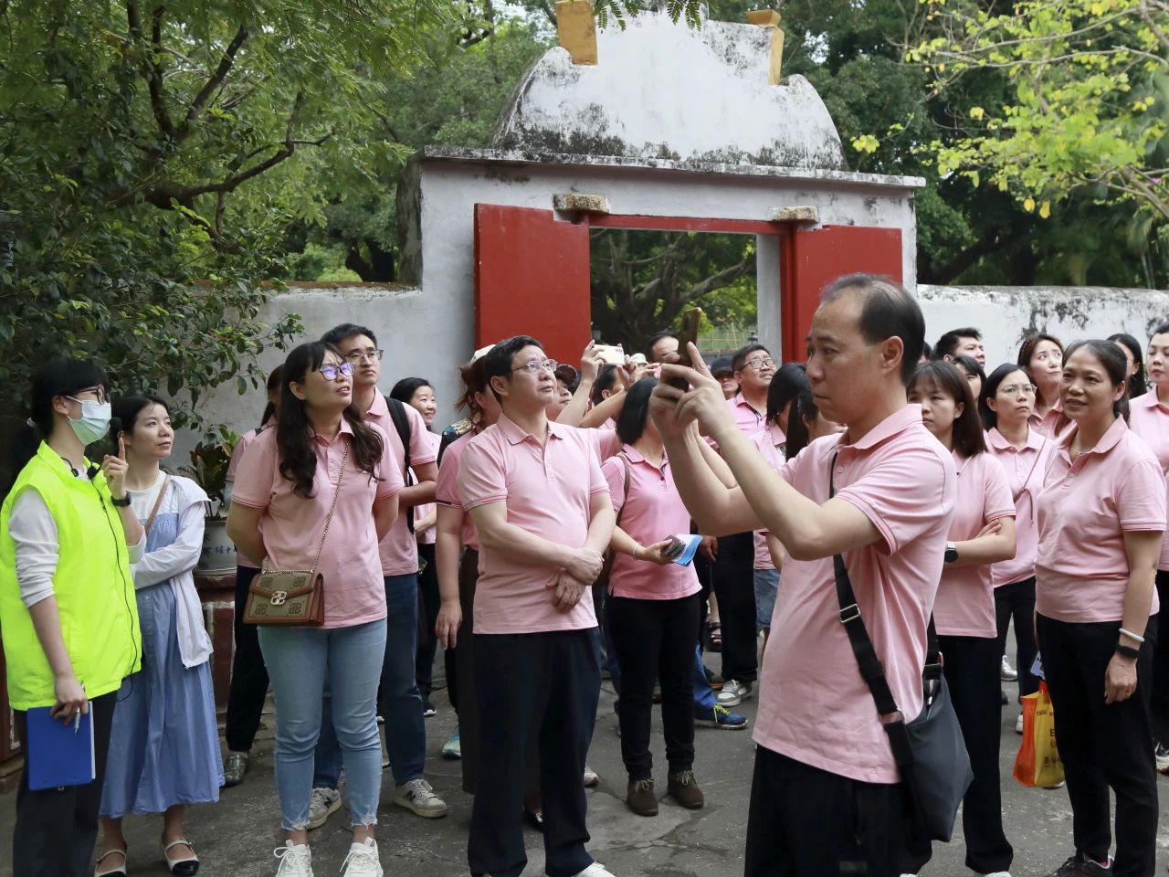 白云山Z6尊龙凯时公司工会发展“追忆红色汗青 凝聚奋进力量” 主题活动